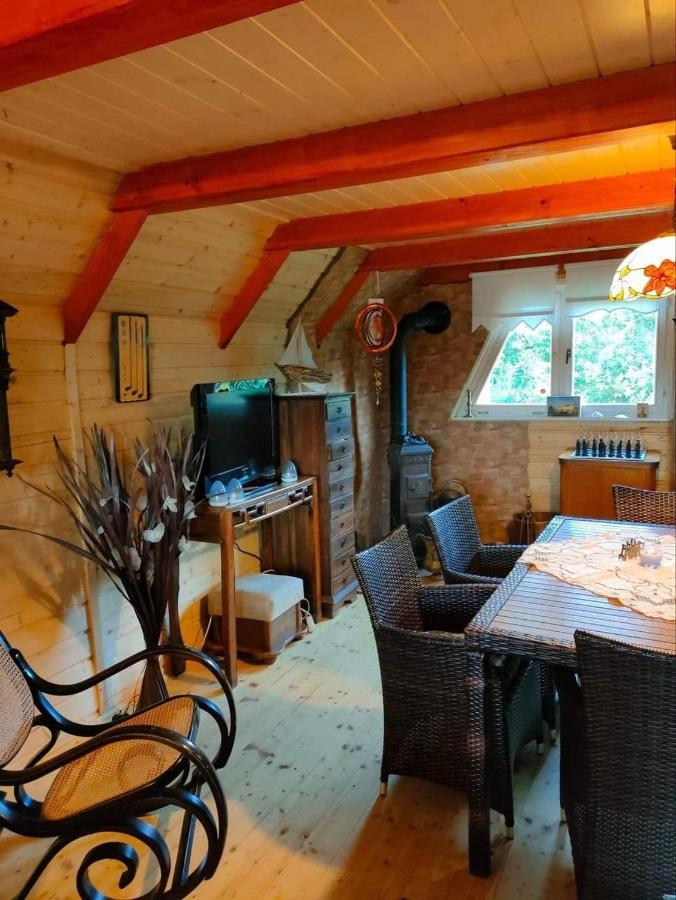 Domki U Bartka I Moni Villa Sasino Exteriör bild